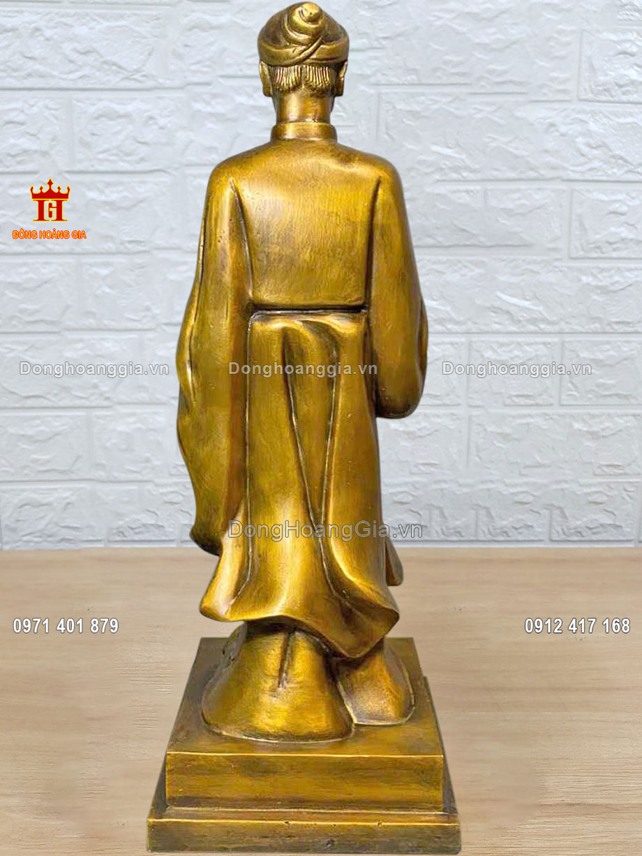Đồng Hoàng Gia là địa chỉ đúc tượng Nguyễn Trãi bằng đồng uy tín chất lượng